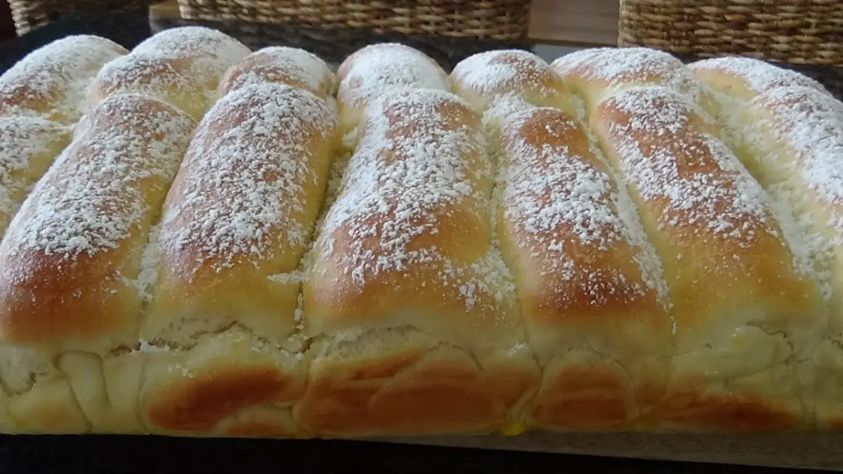 Pão de Leite Recheado com Nutella