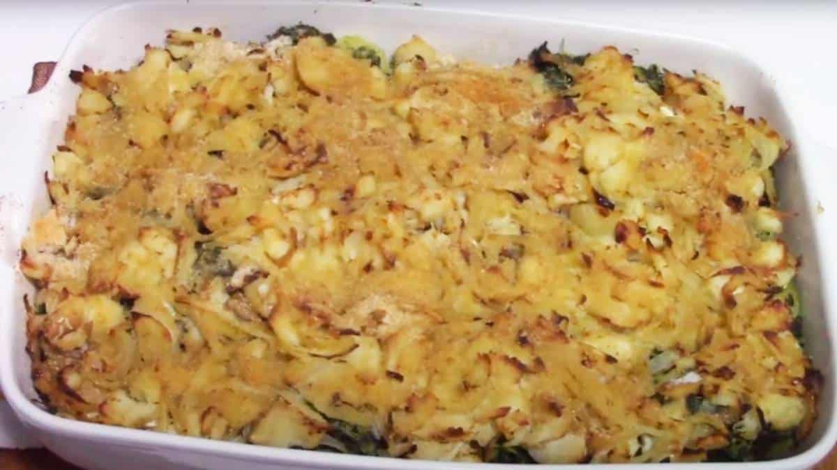 Bacalhau no forno com batatas grelos