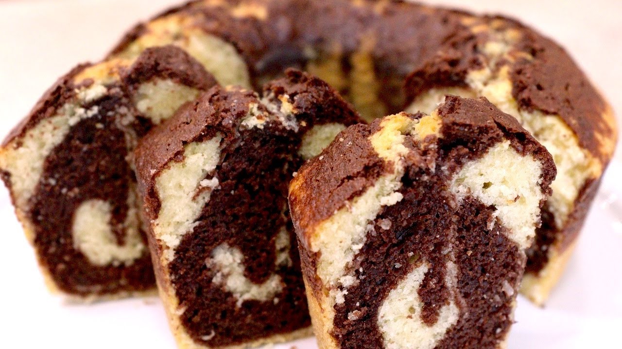 Bolo de chocolate e coco fofinho e muito fácil de fazer