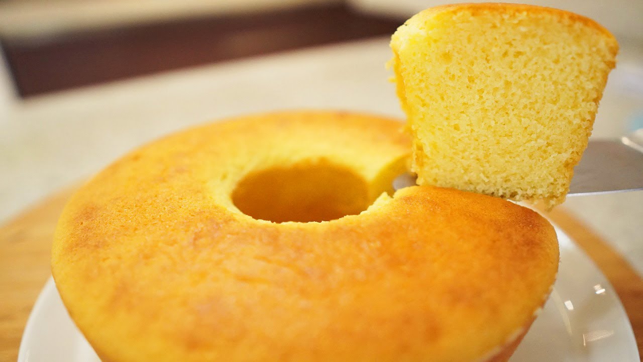 Bolo de leite condensado rápido fácil e delicioso